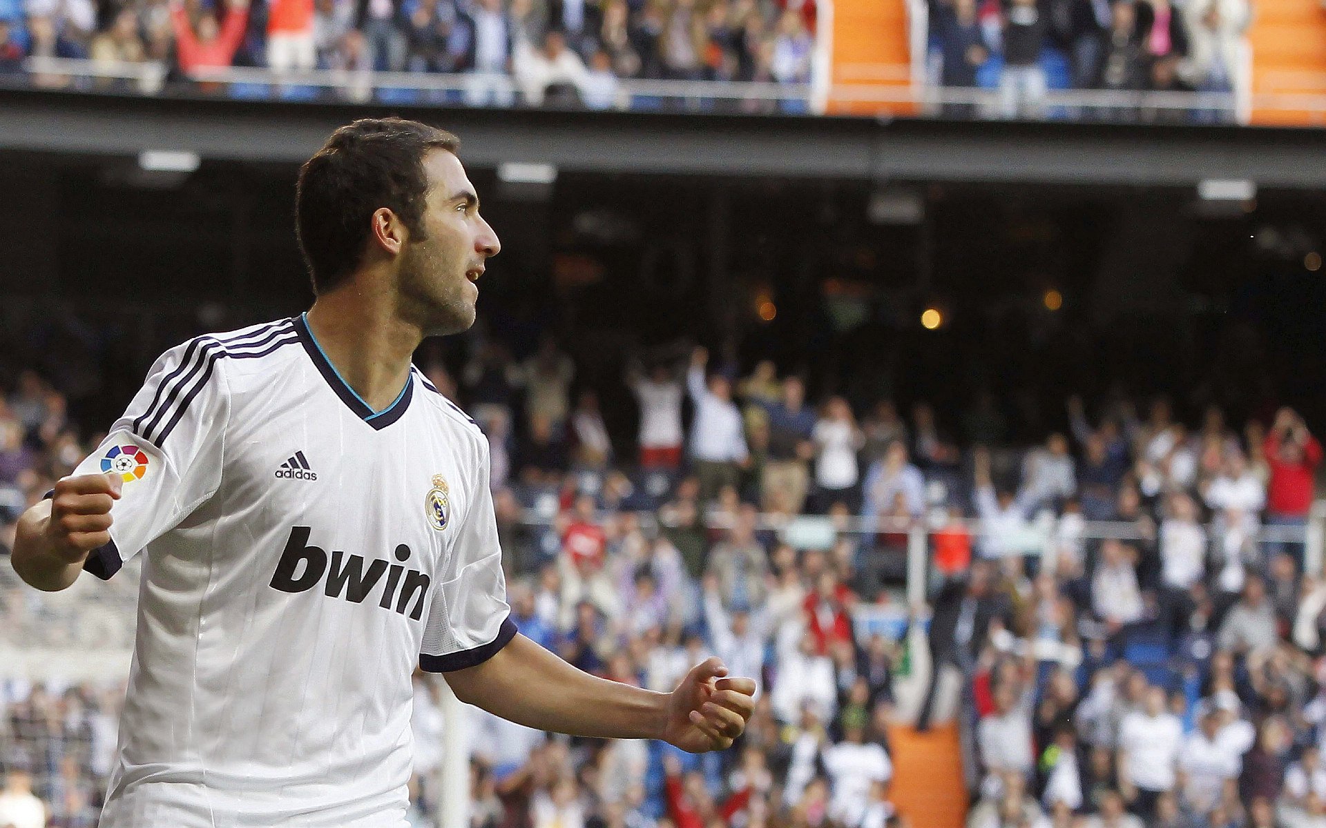 世界排名争夺战之夜,克莱关键制胜,书写不朽传奇