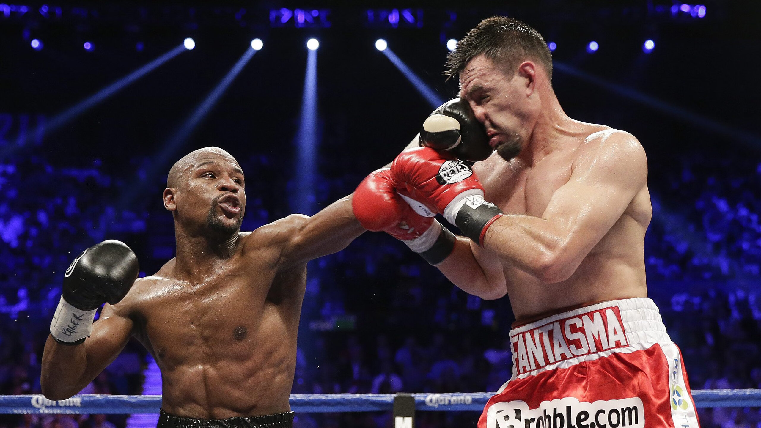 世界排名争夺战焦点战，里昂速胜拉齐奥，欧战格局再起波澜