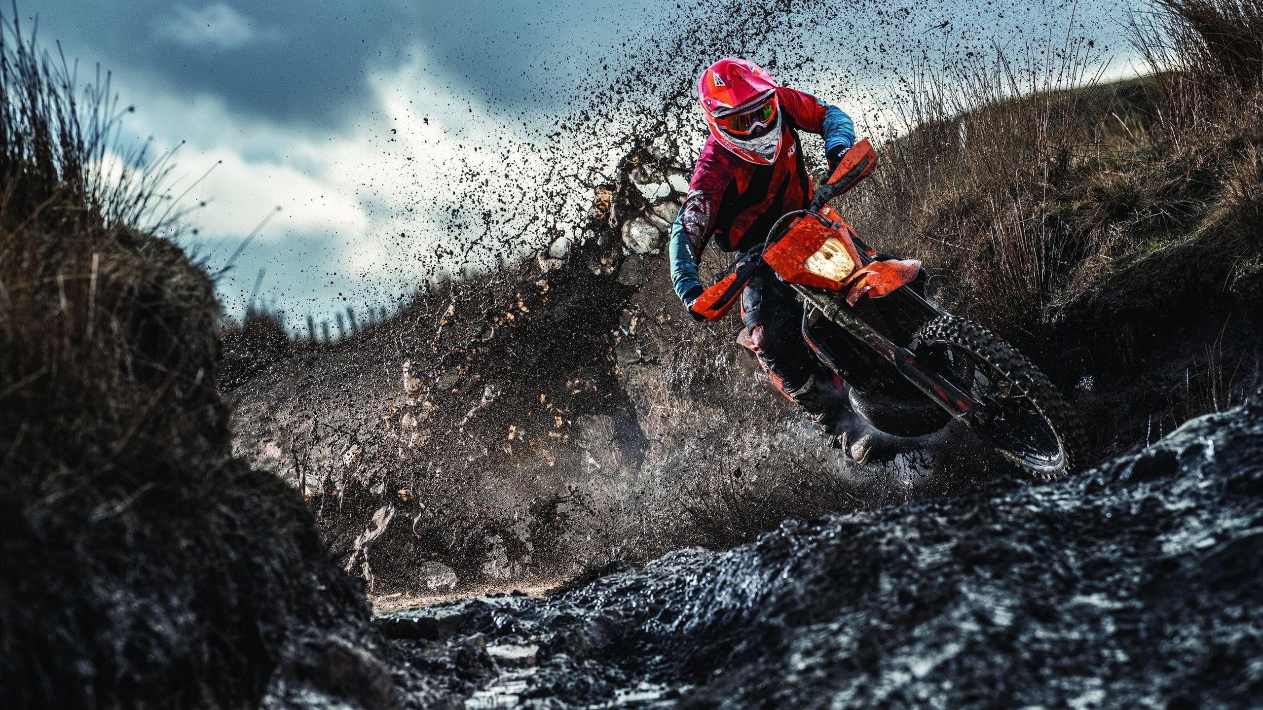 从温网翻盘到ATP总决赛登顶，纳达尔高光时刻的传奇叙事