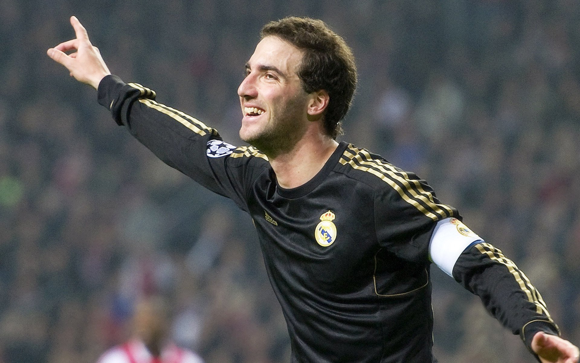 逆转之夜，桃田贤斗扛起全队，法国队力克韩国队