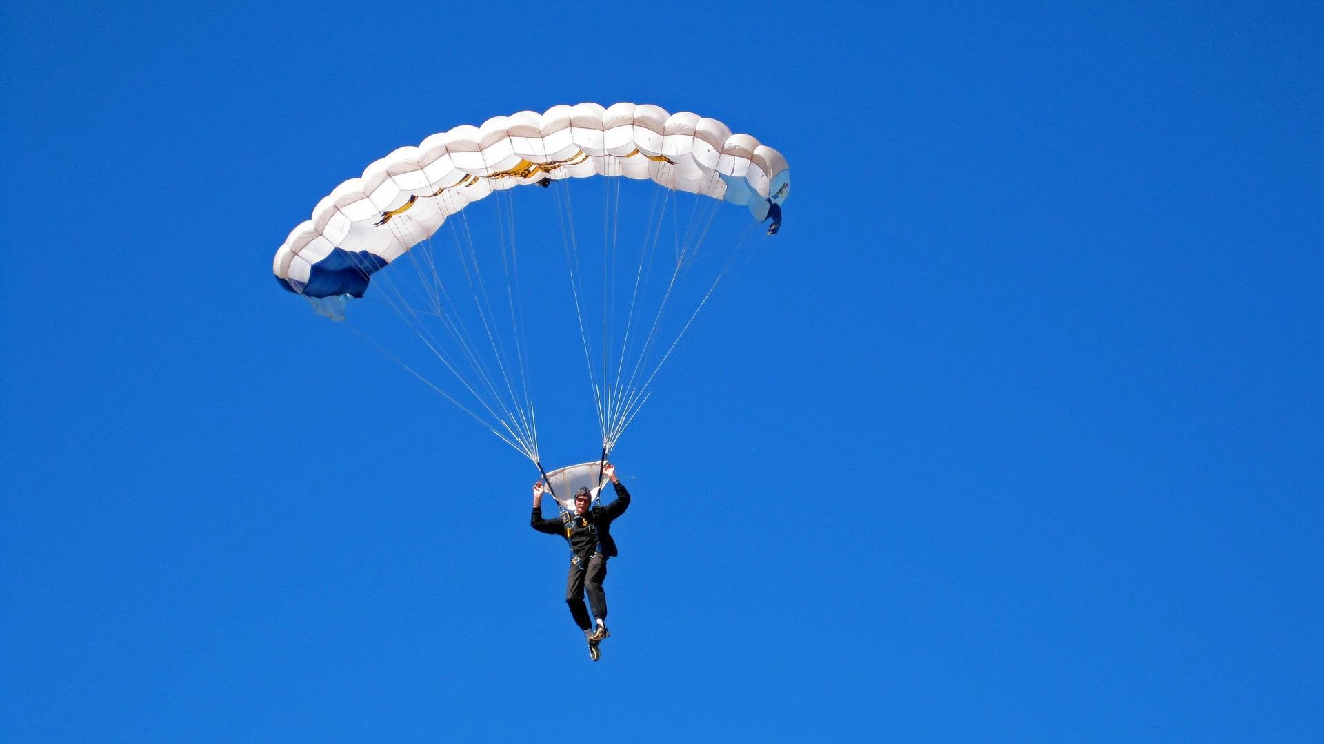 铁骑破阵，巨塔擎天，骑士绝杀马刺之夜与陶汉林的纪录丰碑