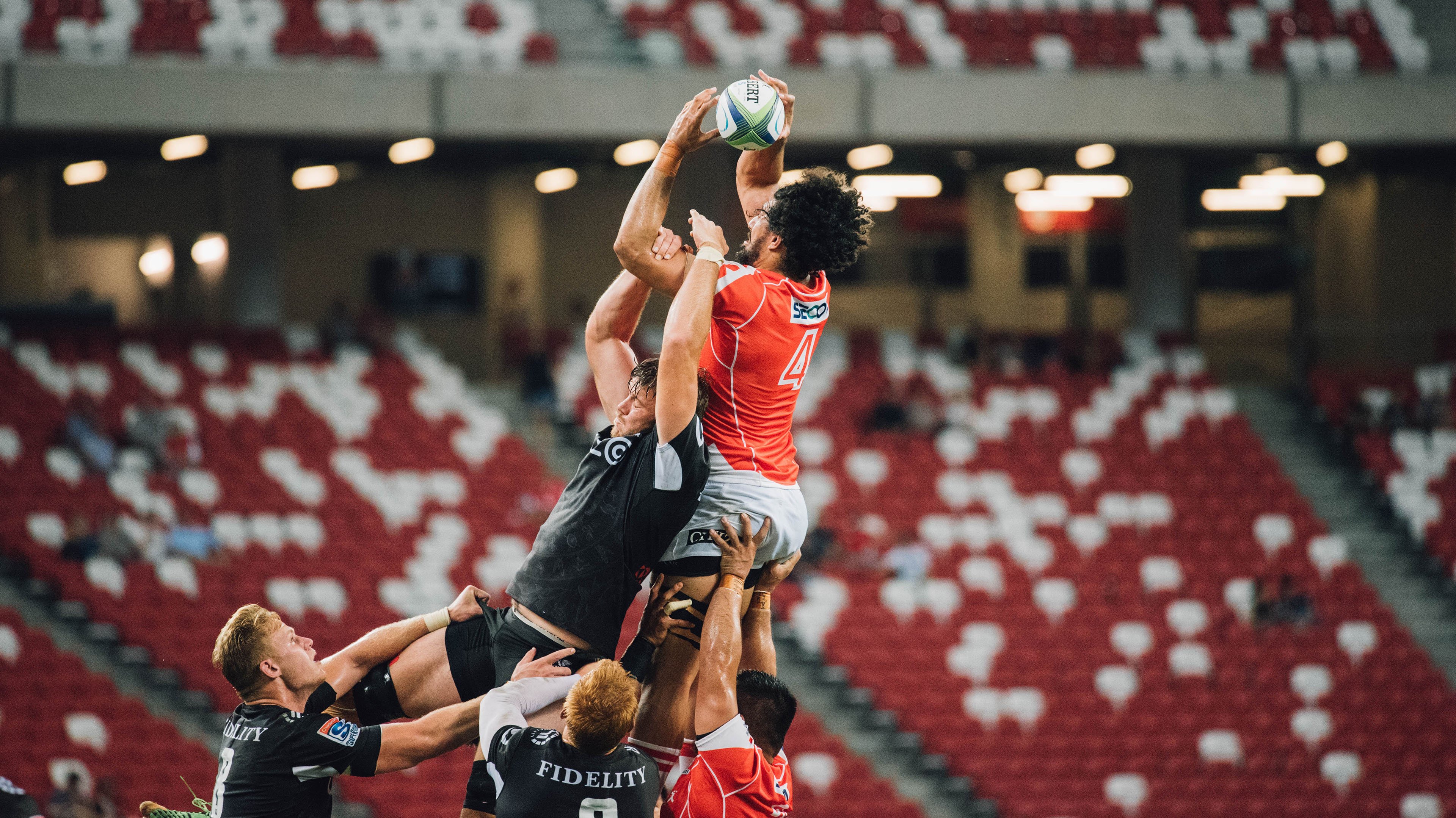 津门铁骑跨洋碾压尼克斯，郭艾伦闪耀麦迪逊创历史