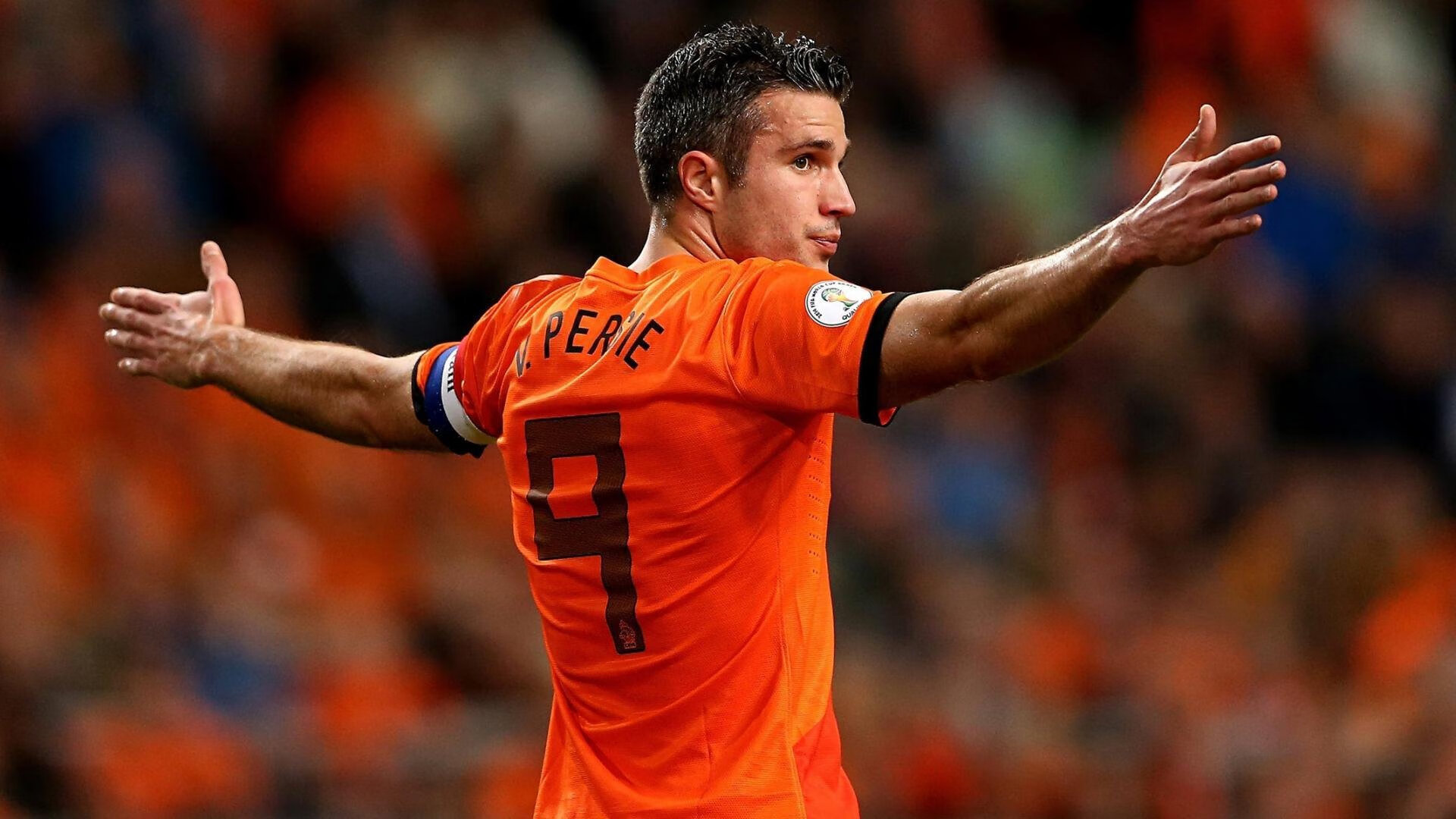 铁幕之后，皮亚斯特里如何用一场高光演出击穿红牛的不败神话